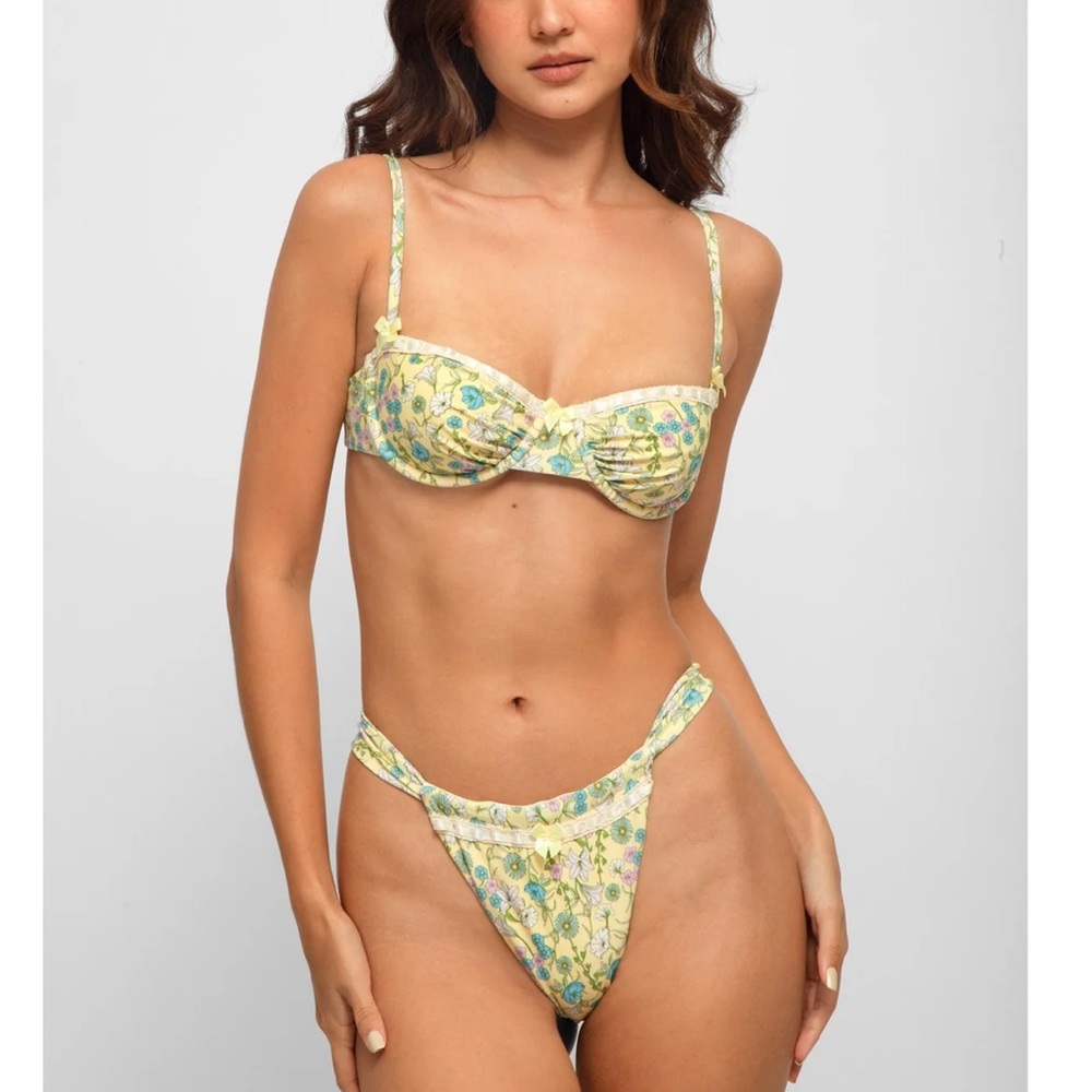 Georgia Ruched Underwire Top - size M - NEW